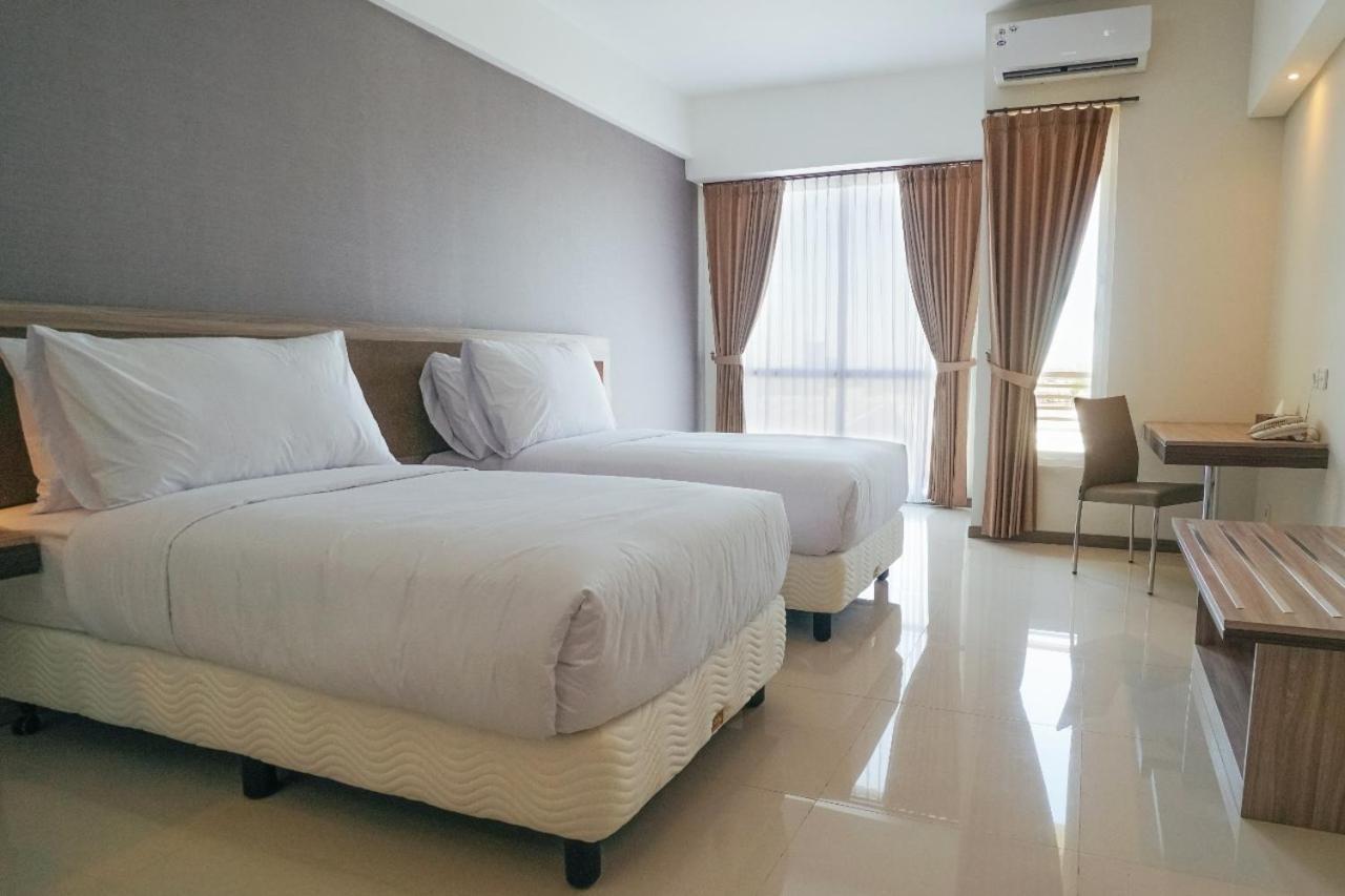My Tower Hotel Surabaya Luaran gambar