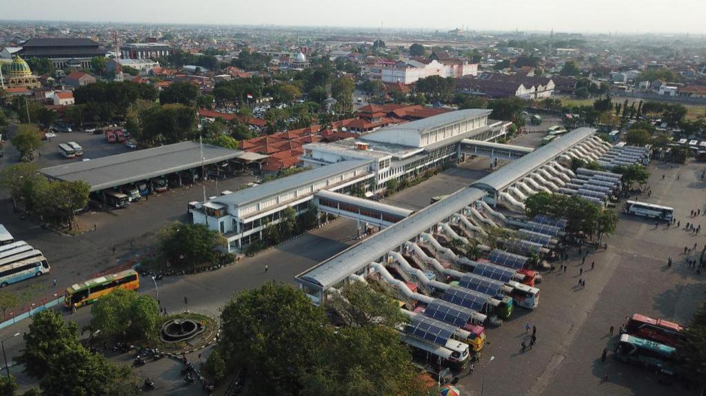 My Tower Hotel Surabaya Luaran gambar