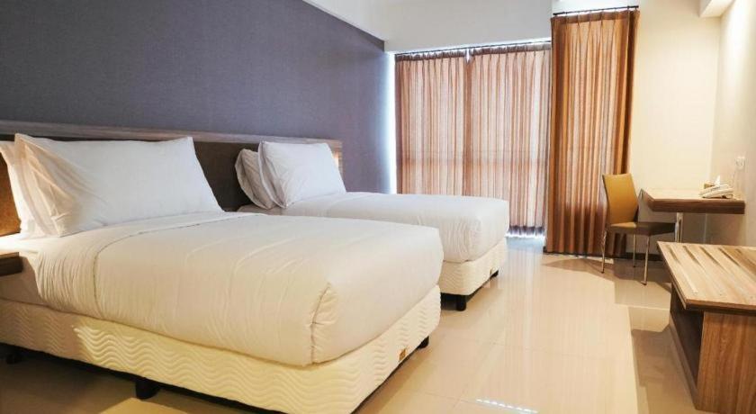 My Tower Hotel Surabaya Luaran gambar